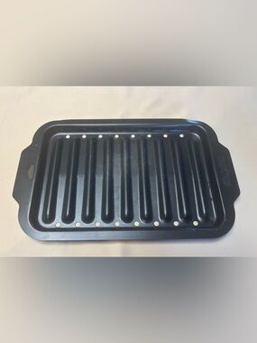 Nordic Ware Broiler Pan 16x10” - 1 Piece Only - Made in USA